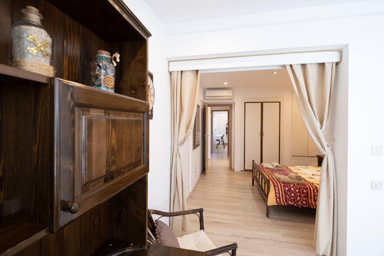 דירות Paphos Townhouse By The Sea Pirate Harbor מראה חיצוני תמונה