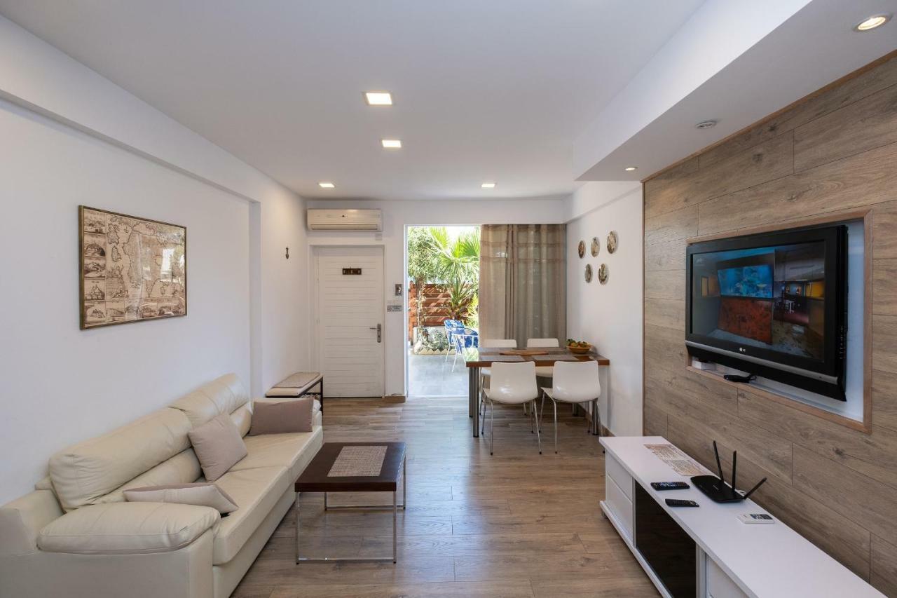 דירות Paphos Townhouse By The Sea Pirate Harbor מראה חיצוני תמונה